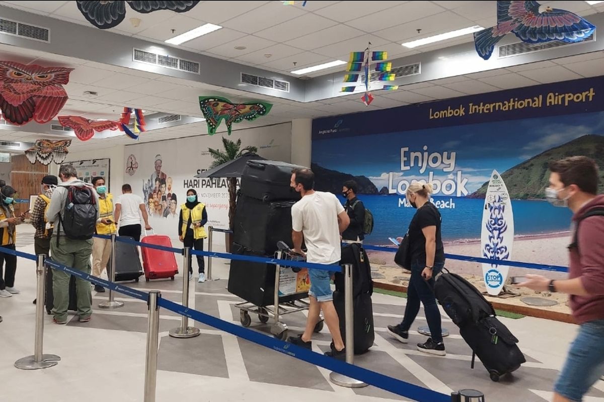 Suasana di Bandara Lombok Praya.