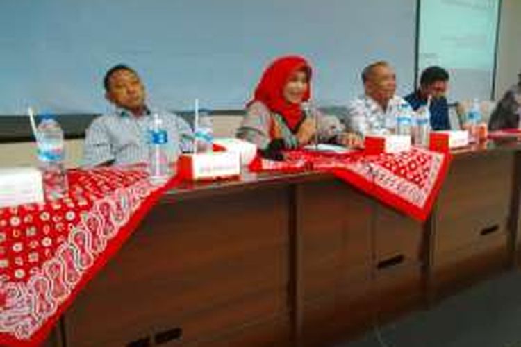 Ketua@Jaklovers.Neno.Warisman.di.forum.diskusi.di.Surabaya,.Senin.(1/8/2016)