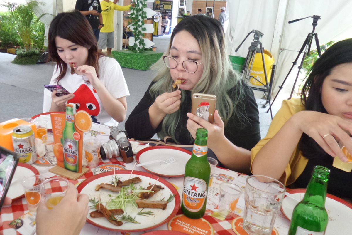 Salah satu makanan yang disuguhkan untuk sesi food pairing pada acara Radler Finger Food Festival di Gandaria City, Sabtu (15/12/2018).  