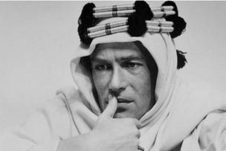 Peter O'Toole membintangi film Lawrence of Arabia