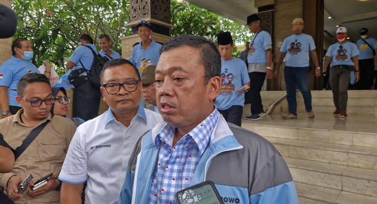 TKN Sebut Gerakan “Salam 4 Jari” Upaya Turunkan Elektabilitas Prabowo-Gibran