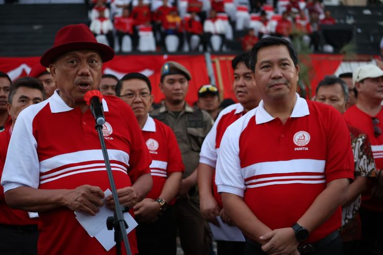 Gubernur Sulawesi Utara (Sulut) Olly Dondokambey saat menghadiri ibadah agung pertemuan raya (Konas) XVI FKPKB PGI di Stadion Maesa Tondano, Kabupaten Minahasa, Sabtu (9/9/2023).
