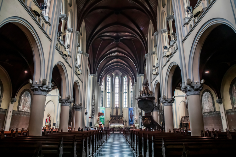 Gereja Katedral, salah satu tempat bersejarah di Jakarta Pusat yang bisa dikunjungi.