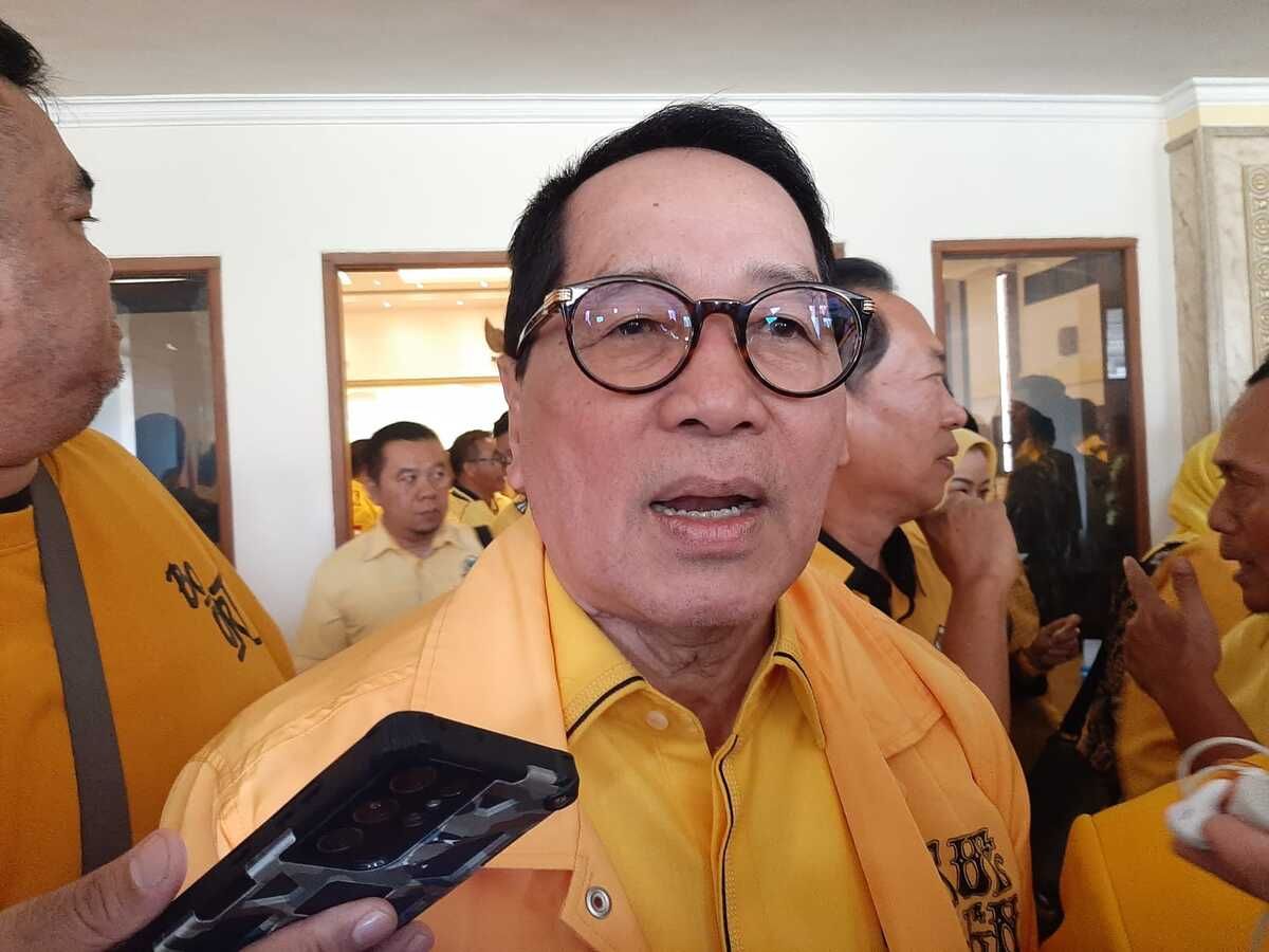 Jokowi Dinilai Tak Mungkin Terabas Aturan dan Jadi Ketum Golkar