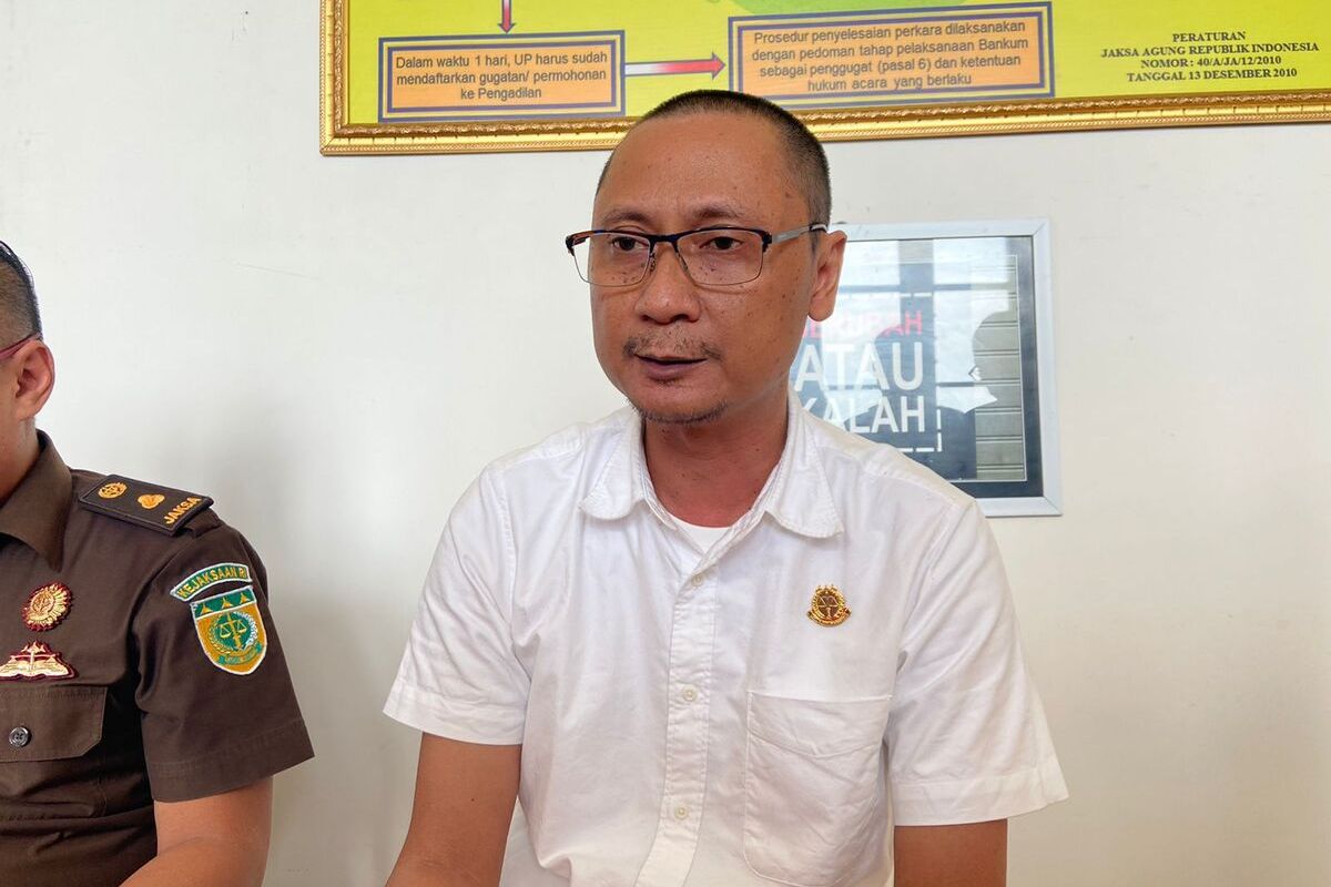 Kepala Seksi Pidana Khusus Kejari Pamekasan, Jawa Timur, Ginung Pratidina menyampaikan perkara tindak pindana korupsi Dana Bagi Hasil Cukai Tembakau (DBHCT) di Dinask Komunikasi dan Informatika (Diskominfo) Pamekasan sebesar Rp 62 miliar.