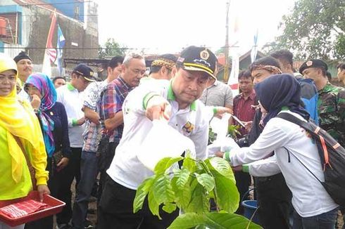 Kementerian PUPR Menanam 2.500 Pohon di Bantaran Sungai Citarum