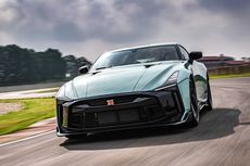 Nissan GT-R Terbaru Bermesin Hybrid Hadir 2023