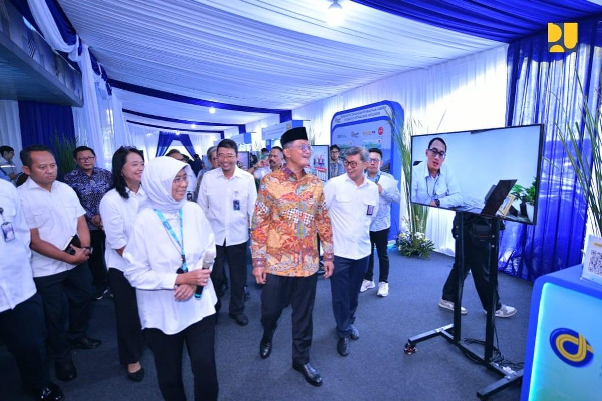 Menteri Pekerjaan Umum (PU) Dody Hanggodo dalam acara Creative Infrastructure Financing (CreatIFF) bertema ?Menjawab Tantangan Pembiayaan Kreatif di Tengah Optimalisasi Anggaran yang digelar Kementerian PU melalui DJPI PU di Jakarta, Selasa (3/6/2025). 
