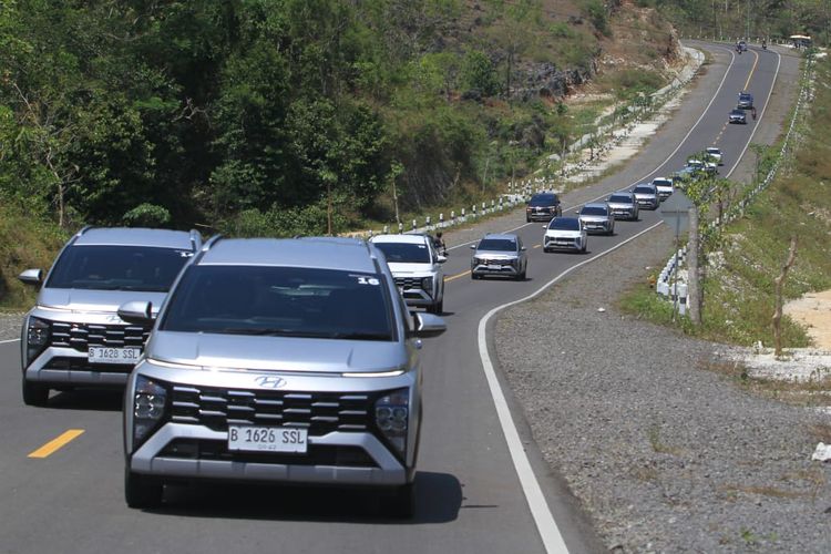 Test drive Hyundai Stargazer X di Yogyakarta.