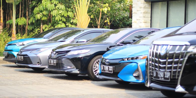 5 mobil Toyota yang dilengkapi teknologi hybrid terkini