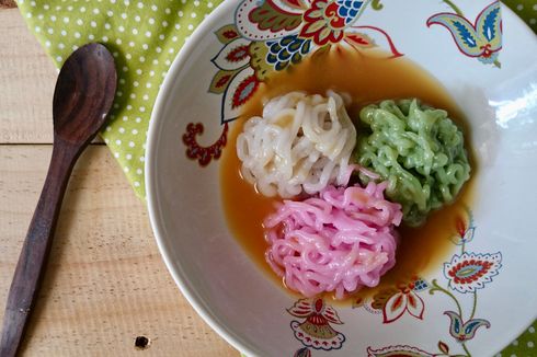 Resep Putu Mayang Betawi Lengkap dengan Kuah Kinca 