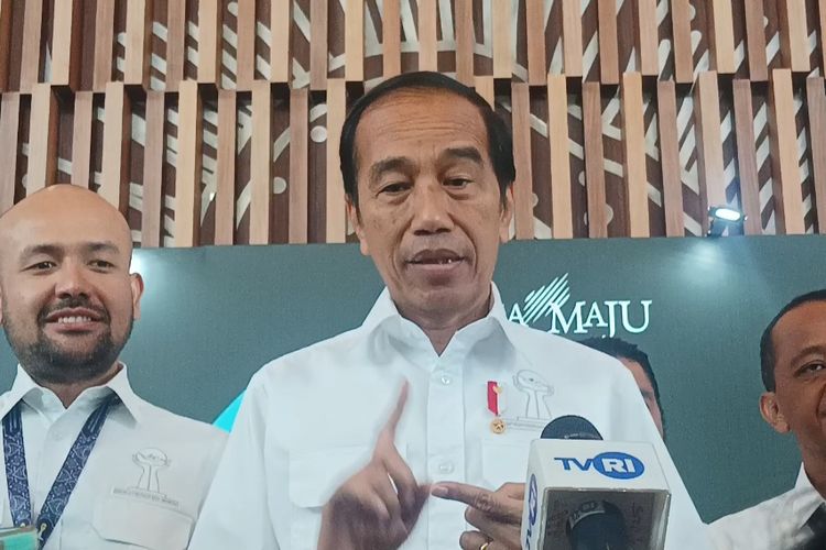 Presiden Joko Widodo saat memberikan keterangan pers di ICE BSD, Tangerang, Banten, Kamis (31/8/2023).