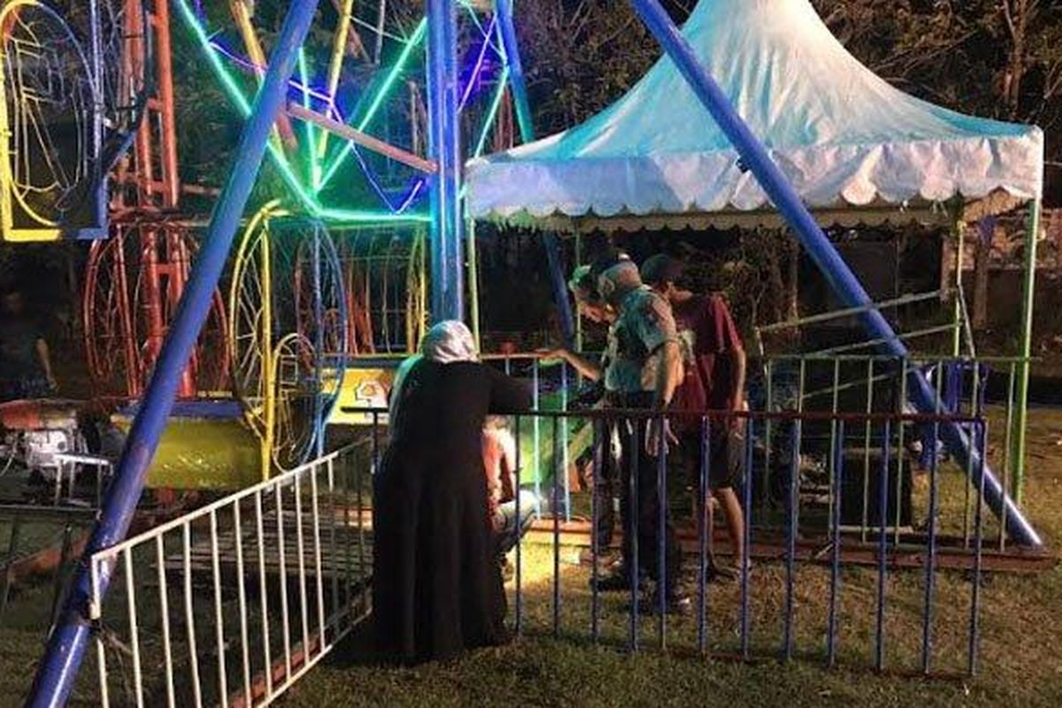 Bianglala tempat si bocah terbakar di Tuban.