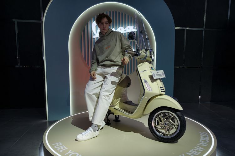 Vespa Tahan Harga Primavera dan Sprint 2026, Ini Alasannya