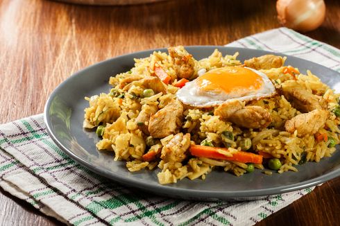 7 Cara Membuat Nasi Goreng Ayam Teriyaki, Pakai Nasi Coklat