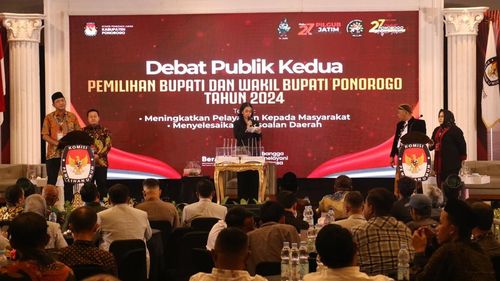 Bahas Sampah, Debat Pilkada Ponorogo Memanas