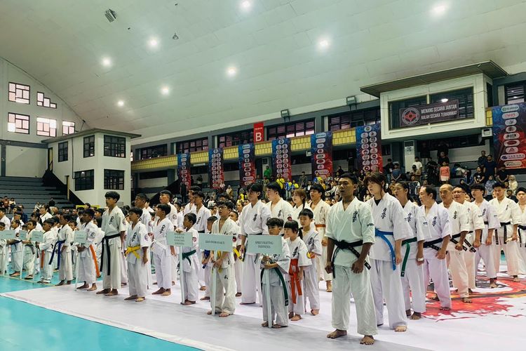 Menuju World Cup Jepang, Karateka Kyokushin Indonesia Tempa Mental di Surabaya