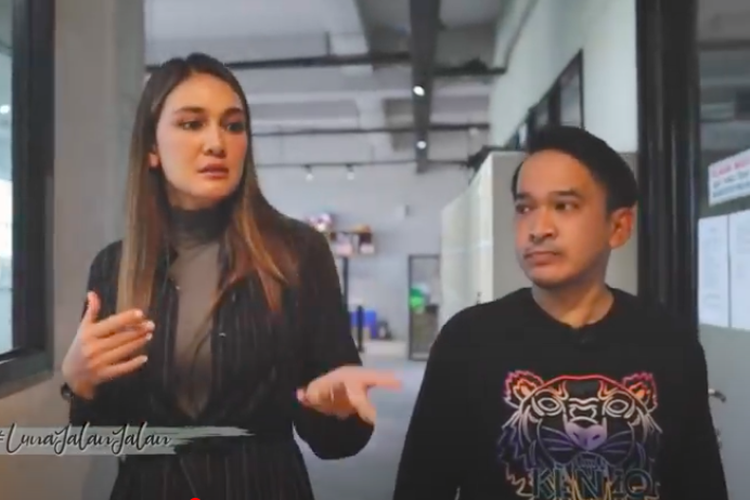 Ruben Onsu saat berbincang dengan Luna Maya