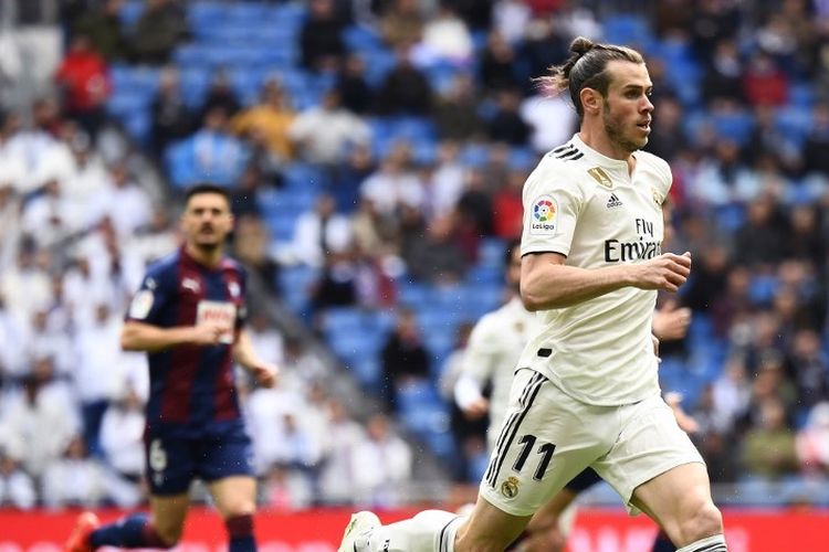 Gareth Bale tengah berlari pada pertandingan Real Madrid vs Eibar dalam lanjutan La Liga Spanyol di Stadion Santiago Bernabeu, 6 April 2019. 