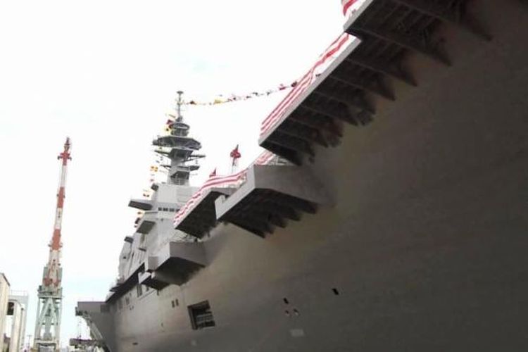 The Izumo, kapal induk terbesar di jajaran pasukan pertahanan maritim Jepang yang kabarnya akan diterjunkan dalam misi selama tiga bulan di kawasan Laut China Selatan. 