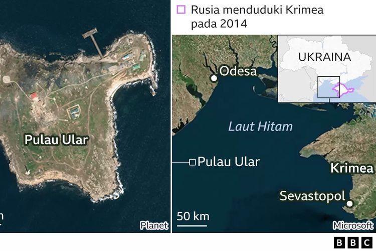 Pulau Ular hanya berjarak 45 km dari pantai Rumania, yang merupakan anggota aliansi militer negara-negara Barat, NATO.