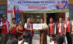 Dukung Target Pendidikan Bermutu, Elnusa Petrofin Gelar Program Petrofin Goes To School di NTT