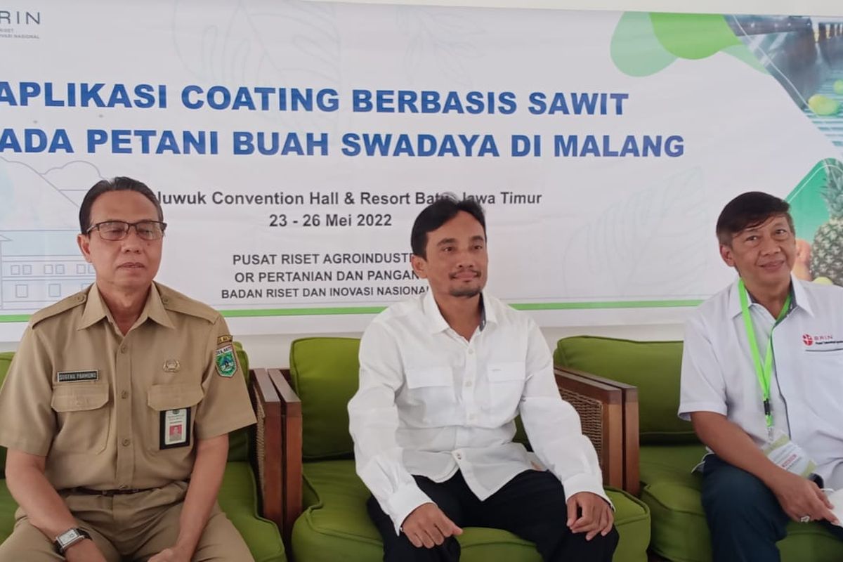 Pelatihan coating buah dengan memanfaatkan bahan sawit