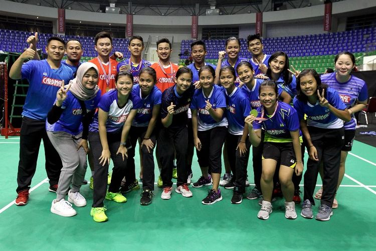 Pb Mutiara Cardinal Bandung menjadi klub tersukses di ajang Djarum Sirnas Li Ning Riau Open 2018 kali ini. Dari 19 gelar yang diperebutkan, Mutiara berhasil menggondol enam gelar juara dan sekaligus menjadi klub dengan peraih gelar terbanyak.