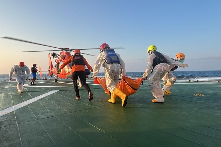 9 Korban KM Virgo Ditemukan di Dalam Bangkai Kapal, 107 Masih Hilang