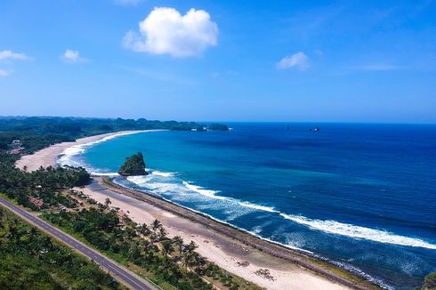 5 Pantai di Malang yang Lokasinya Berdekatan, Apa Saja?