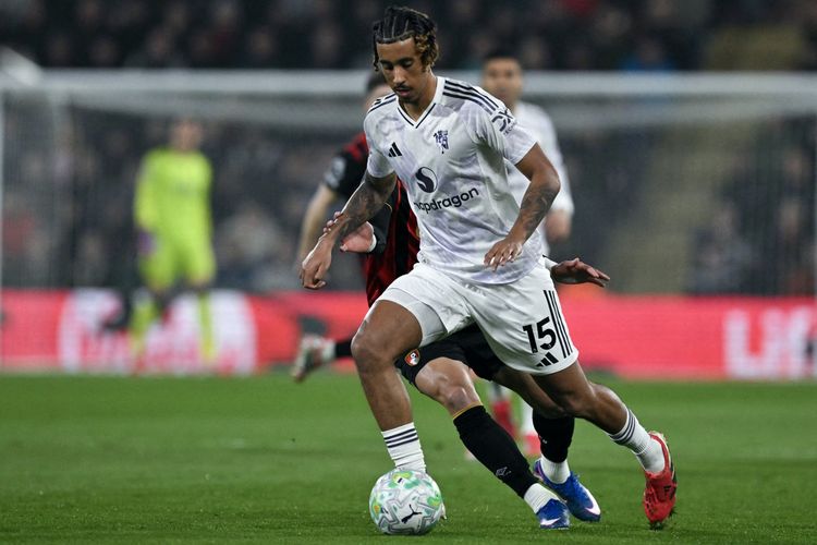 Tambal Lini Belakang AC Milan, Amorim Upayakan Reuni dengan Leny Yoro