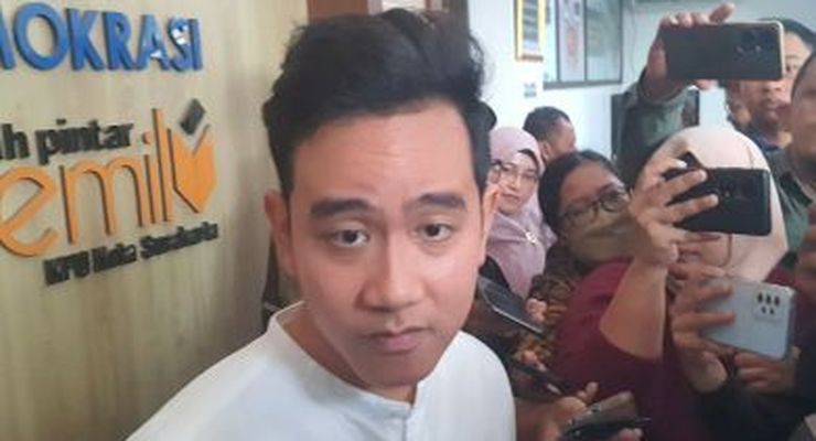 Hadiri Rapat Pleno Penetapan Kursi DPRD Solo, Gibran: Tak Sabar Terima Banyak Masukan