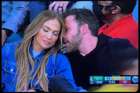 Ben Affleck Beberkan Alasan Sempat Putus dengan J.Lo