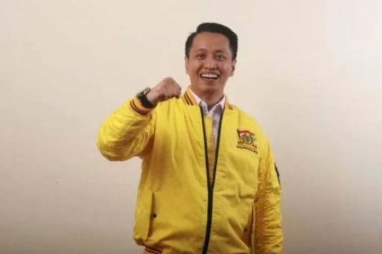 Jamaludin M. Syamsir maju melawan petahana pada Pilkada, Kabupaten Bulukumba, Sulawesi Selatan menggunakan rekomendasi partai Golkar dan PKB. Selasa, (27/8/2024).