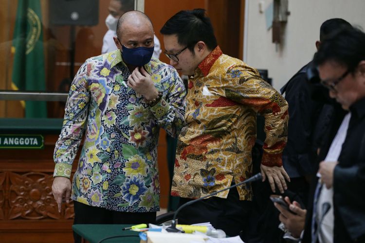 Terdakwa kasus peredaran narkotika jenis sabu Irjen Teddy Minahasa menjalani sidang di Pengadilan Negeri Jakarta Barat, Senin (6/3/2023). Jaksa penuntut umum (JPU) menghadirkan dua ahli dalam sidang kali ini.