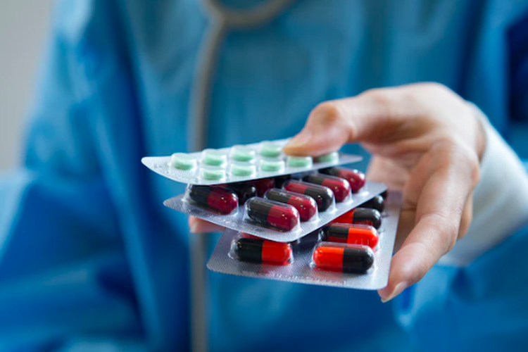 Ilustrasi obat. Konflik global berpotensi memicu kenaikan harga obat, namun pemerintah melalui BPOM menyiapkan berbagai langkah untuk menjaga ketersediaan dan stabilitas harga.