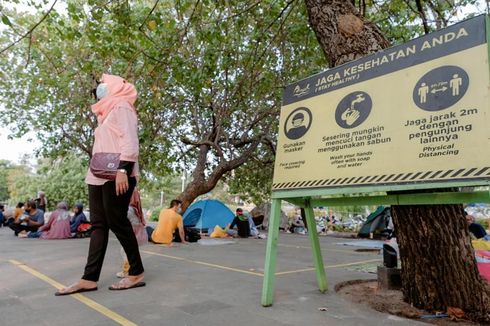 Sandiaga Minta Tempat Wisata Wajibkan Pakai Masker Jika Ada Kerumunan