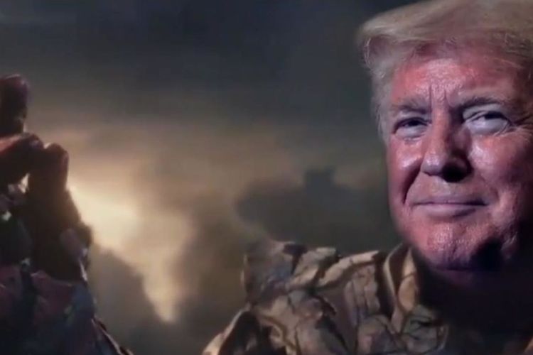 Presiden Amerika Serikat Donald Trump ketika digambarkan sebagai Thanos dalam adegan di Avengers: Endgame. Penggambaran itu terjadi setelah DPR AS merilis dua pasal pemakzulan.