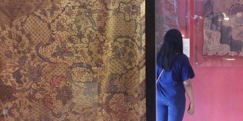 Koleksi kain jarit batik yang ada di Indonesia Heritage Museum (IHM) Kota Batu, Jawa Timur saat dimbil pada Senin (1/1/2018).