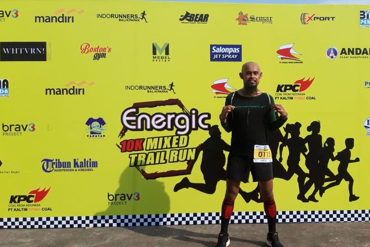 Kegiatan berlari Asrul Sani Kaddas saat mengikuti event lari maraton beberapa waktu lalu. 