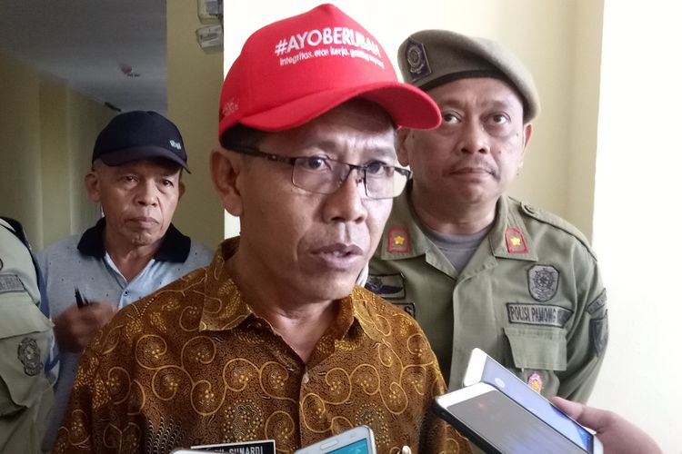 Kepala Dinas Perumahan Kawasan Permukiman dan Pertanahan (Disperum KPP) Kota Surakarta, Heru Sunardi di Solo, Jawa Tengah, Selasa (19/3/2019).