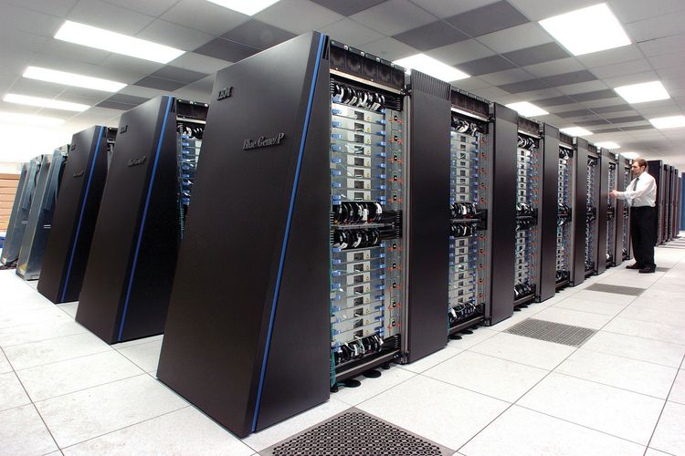 Supercomputer