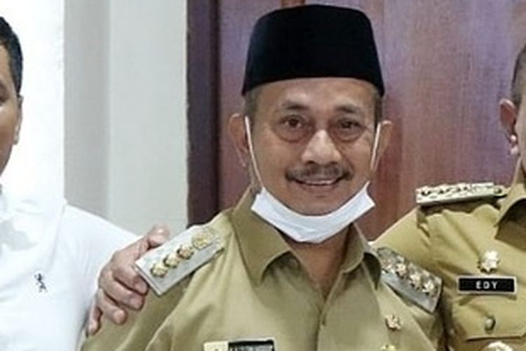 Bupati Padang Lawas Ali Sutan Harahap.