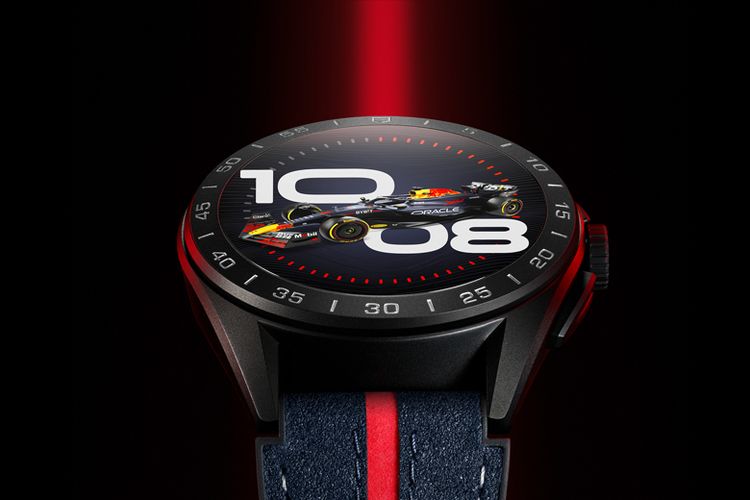 TAG Heuer Connected Calibre E4 45MM x Oracle Red Bull Racing Edition menawarkan pengalaman digital yang kaya dan imersif.