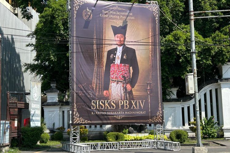 GKRP Timoer Sebut Baliho PB XIV Mangkubumi Pembohongan Publik, Kubu Purbaya Siapkan Laporan ke Pihak Berwajib