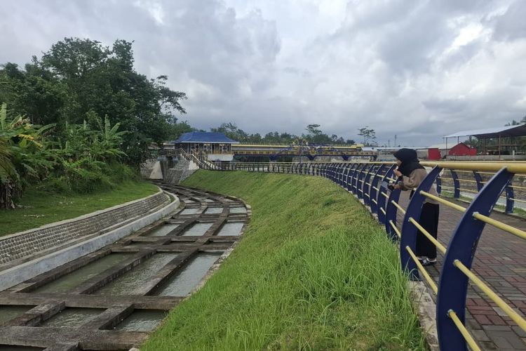 Irigasi Kedung Putri di Purworejo yang jadi tempat wisata.