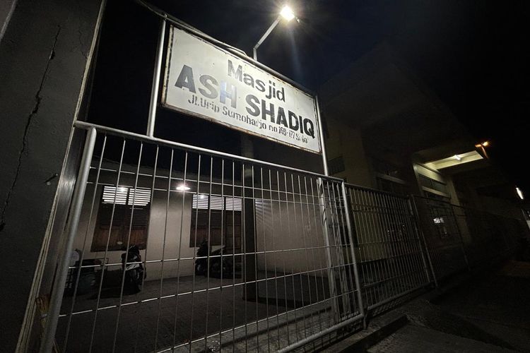 Viral Tarif Parkir Rp 2.000 di Masjid Ash Shadiq Solo, Para Jukir: Kalau Nggak Diparkiri Barang Jemaah Hilang