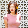 Profil Livy Renata