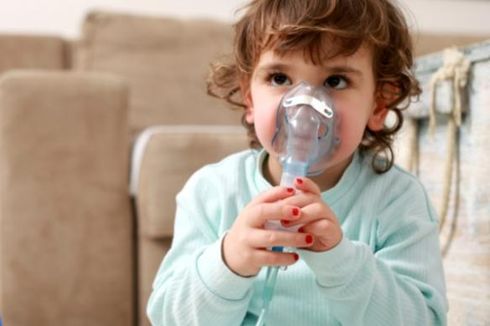 8 Gejala Awal Penyakit Pneumonia pada Anak