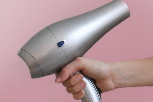 9 Manfaat Hair Dryer Selain untuk Mengeringkan Rambut, Apa Saja?